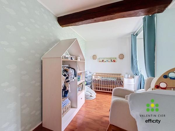 Maison
         8 pièces
        - 168 m² Exclusivité 230 000 € *
