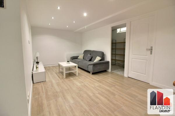 Maison idéalement située – Charly – 136 m² – 2 logements – Stationnement – Fort potentiel