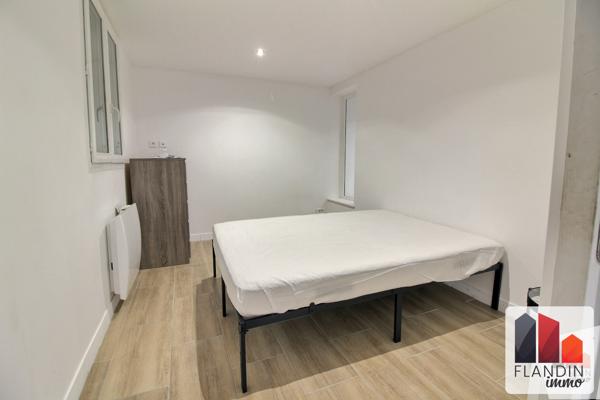Maison idéalement située – Charly – 136 m² – 2 logements – Stationnement – Fort potentiel