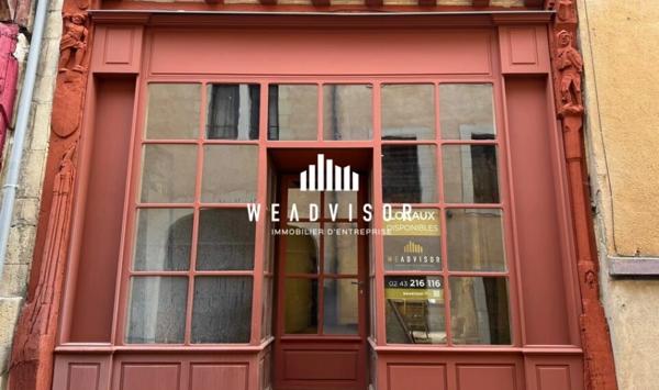 À LOUER : LOCAL COMMERCIAL D'ENVIRON 41 M² - VIEUX MANS