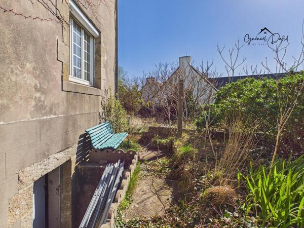 Maison à rénover avec vue mer – Fort potentiel