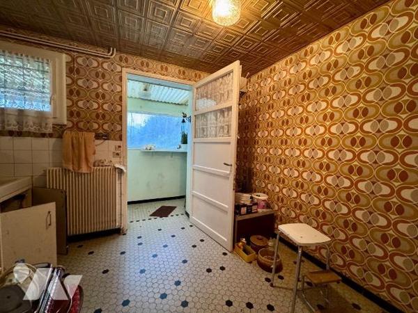 BREST LAMBEZELLEC. À proximité immédiate du parc Kerallan.
Beaucoup de potentiel pour ce pavil...