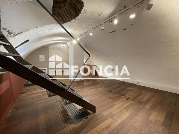 Location Local commercial 2 pièces 55.18 m² - 28 RUE PHARAON Toulouse 31000