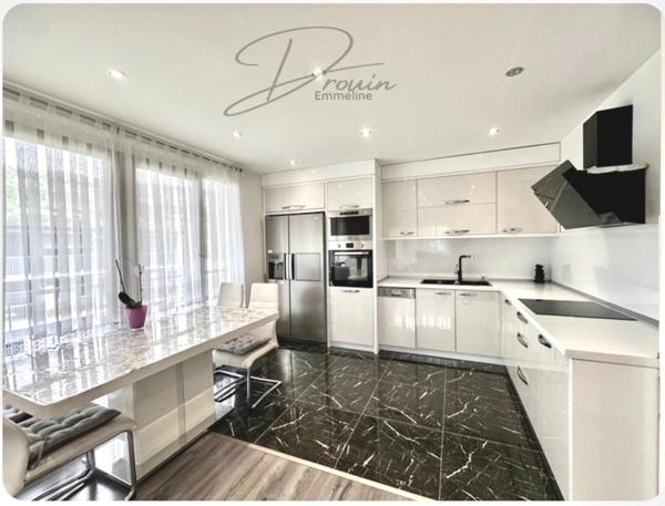 Appartement lumineux et fonctionnel 3 pièces CLUSES (74)