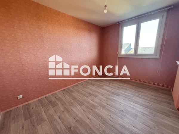 Location Appartement 4 pièces 105 m² - Saint Cyr Sur Loire 37540
