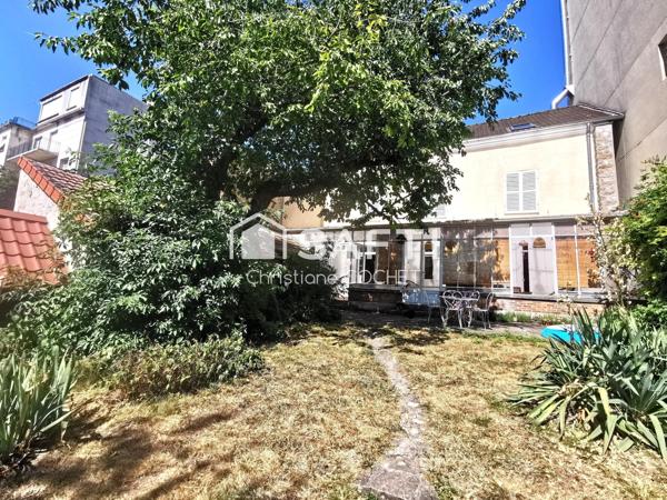 Belle demeure à Melun avec parking et jardin sans vis-à-vis