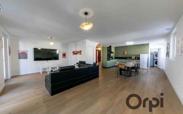 Maison à vendre    8 pièces • 220 m2 Perpignan