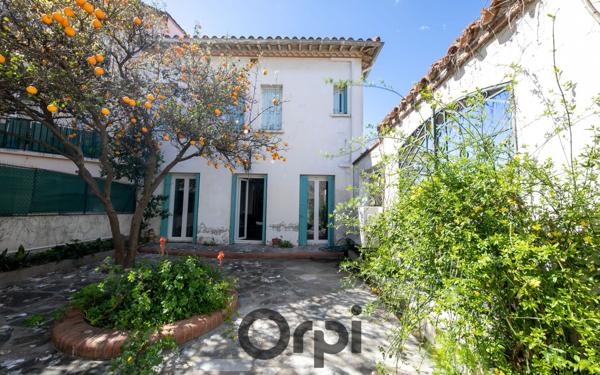 Maison à vendre    8 pièces • 220 m2 Perpignan