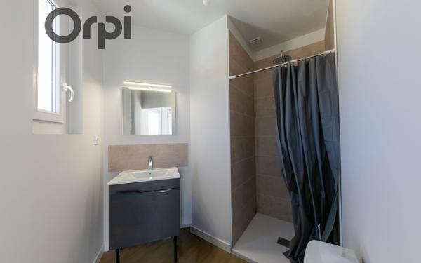 Maison à vendre    8 pièces • 220 m2 Perpignan