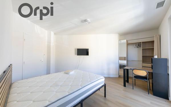 Maison à vendre    8 pièces • 220 m2 Perpignan
