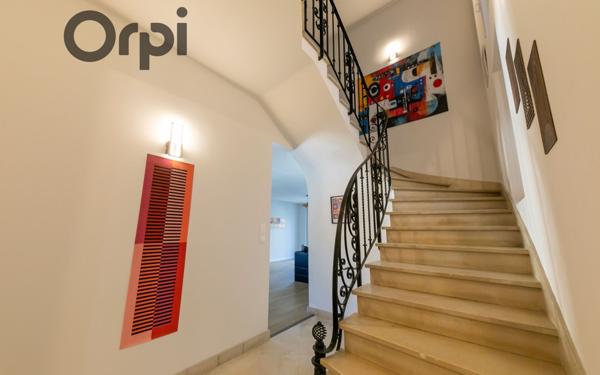 Maison à vendre    8 pièces • 220 m2 Perpignan