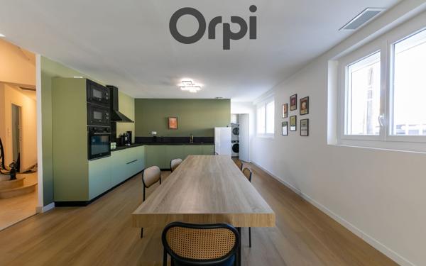 Maison à vendre    8 pièces • 220 m2 Perpignan