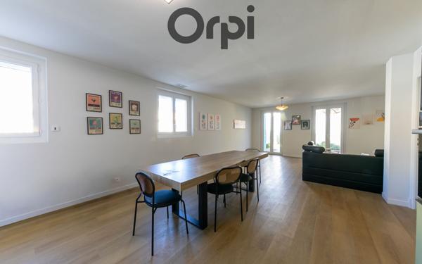 Maison à vendre    8 pièces • 220 m2 Perpignan