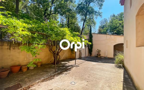 Maison à vendre    7 pièces • 209,49 m2 Aix-en-Provence