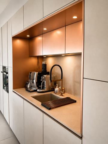 Appartement
         4 pièces
        - 219 m² 2 496 000 € *