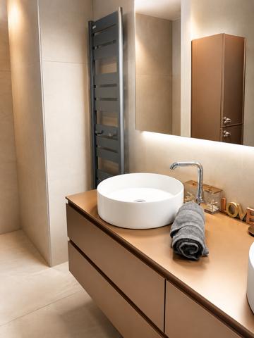 Appartement
         4 pièces
        - 219 m² 2 496 000 € *