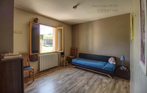 Villiers-sur-Morin (77580) MAISON 110m² CENTRE VILLE - PLAIN-PIED SURÉLEVÉ AVEC SOUS-SOL TOTAL