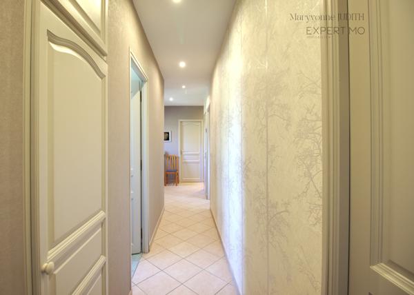 Villiers-sur-Morin (77580) MAISON 110m² CENTRE VILLE - PLAIN-PIED SURÉLEVÉ AVEC SOUS-SOL TOTAL