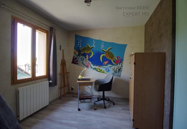 Villiers-sur-Morin (77580) MAISON 110m² CENTRE VILLE - PLAIN-PIED SURÉLEVÉ AVEC SOUS-SOL TOTAL