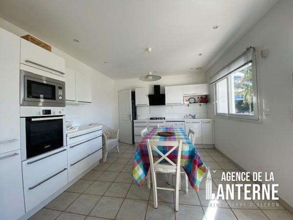 SAINT-PIERRE - PROCHE CENTRE BOURG