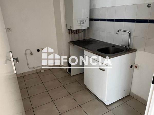 Location Appartement 3 pièces 56.87 m² - 17 RUE GUILLAUME APOLLINAIRE Lille 59000