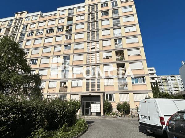 Location Appartement 5 pièces 77.63 m² - 4 RUE HIPPOLYTE MULLER Grenoble 38100