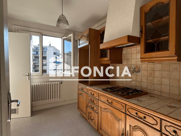 Location Appartement 5 pièces 77.63 m² - 4 RUE HIPPOLYTE MULLER Grenoble 38100