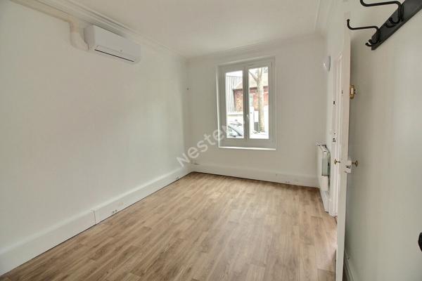 Maison en pierre avec jardin et garage, fort potentiel, République / Parc du Château Suresnes