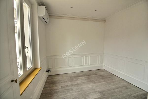 Maison en pierre avec jardin et garage, fort potentiel, République / Parc du Château Suresnes