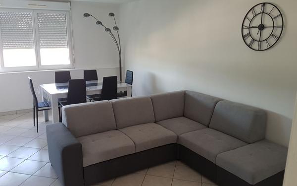 Appartement à louer    1 pièce • 84,61 m2 Lyon 9