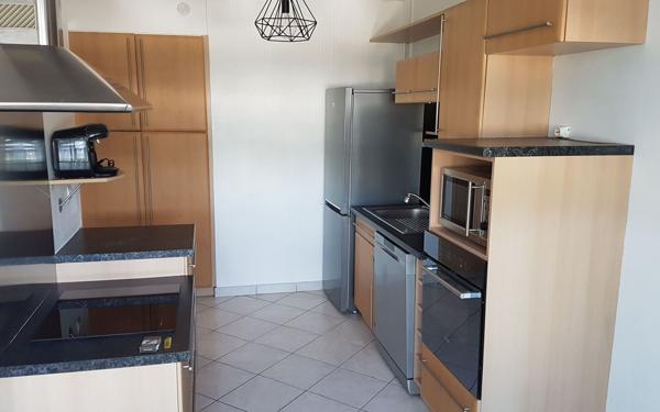 Appartement à louer    1 pièce • 84,61 m2 Lyon 9