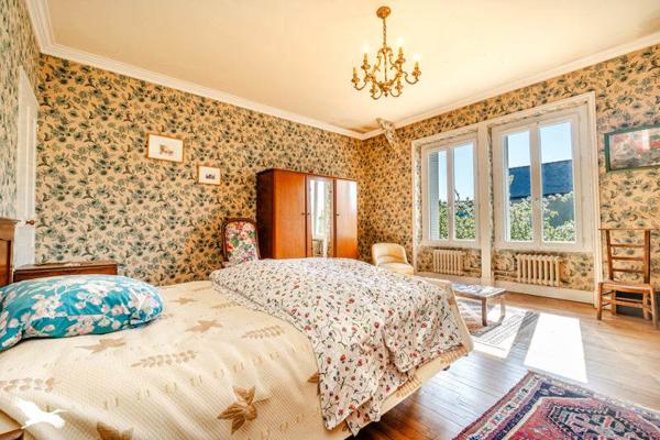 Maison à vendre |  Douarnenez |  8 pièces | 303 m²