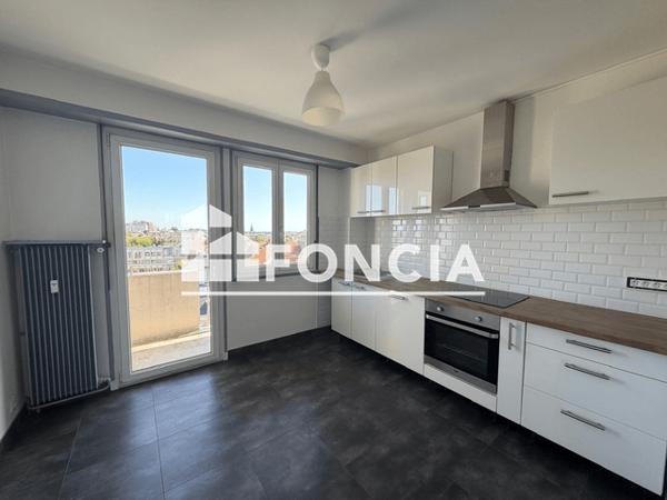 Location Appartement 3 pièces 79.66 m² - 10 PORTE DU MIROIR Mulhouse 68100
