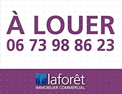 Location local commercial Compiègne - 3 600 €/mois