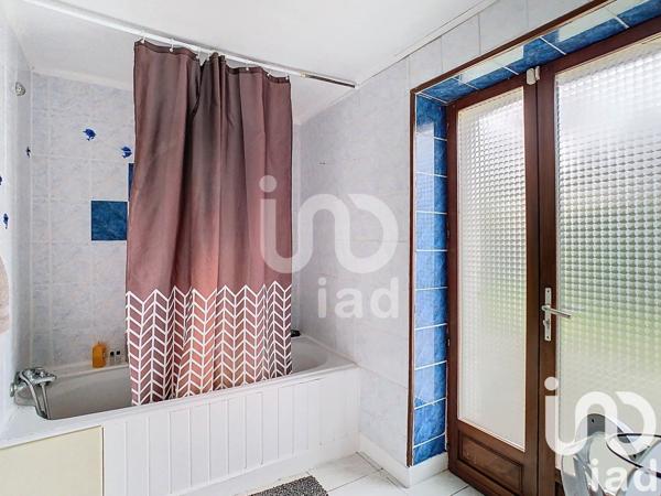 Maison à vendre 5 pièces 105 m² Faux-Fresnay