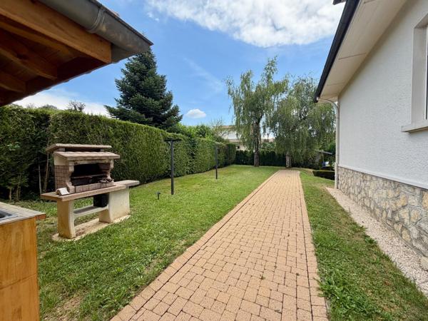 Maison familiale rénovée 160 m² à Delle avec grand jardin