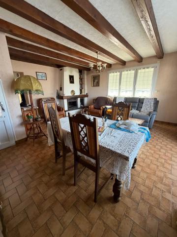CHALLANS - MAISON 2 CHAMBRES AVEC STUDIO ET GARAGE