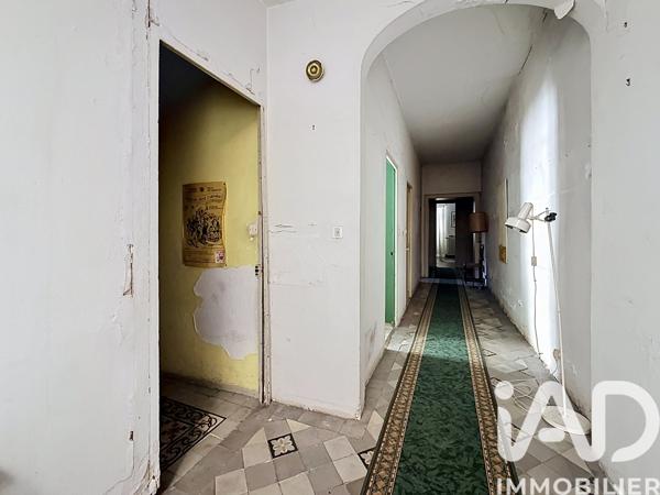 Maison à vendre 10 pièces 266 m² Tarascon
