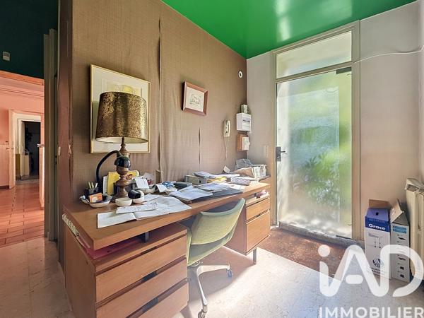 Maison à vendre 10 pièces 266 m² Tarascon