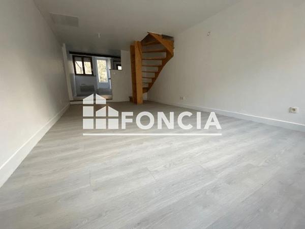 Location Maison 5 pièces 82.72 m² - 29 RUE DE LA SOMMEVUE Chateau Porcien 08360