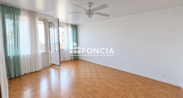 Location Appartement 3 pièces 67.28 m² - Vénissieux 69200