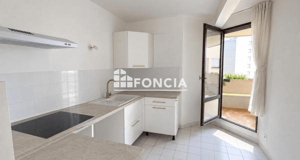 Location Appartement 3 pièces 67.28 m² - Vénissieux 69200