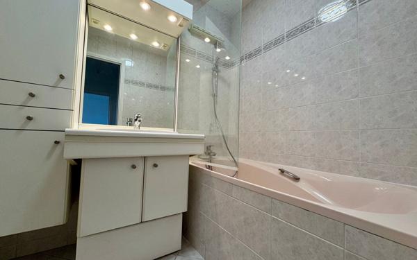 Appartement à louer    2 pièces •  Saint-Maur-des-Fossés