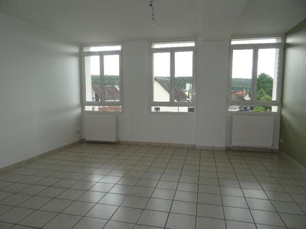 Bel immeuble de rapport 76320