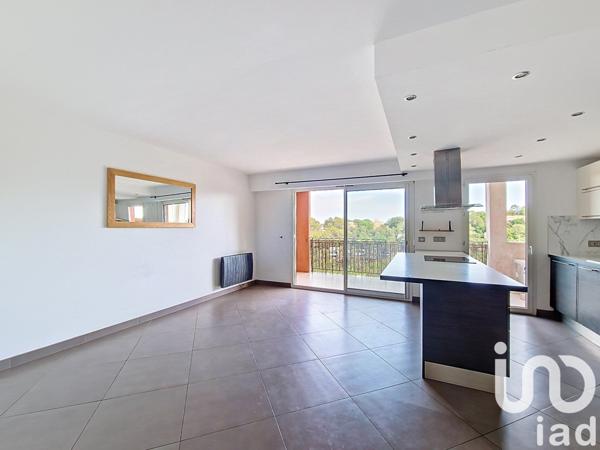 Appartement 3 pièces de 59 m² à Mougins (06250)
