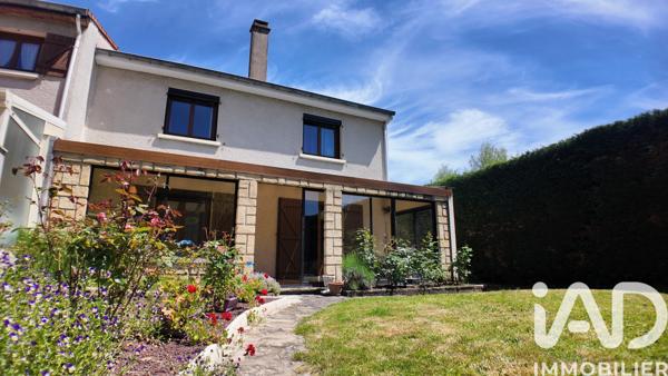 Maison à vendre 5 pièces 111 m² Le Chambon-Feugerolles