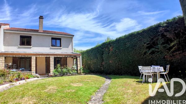 Maison à vendre 5 pièces 111 m² Le Chambon-Feugerolles