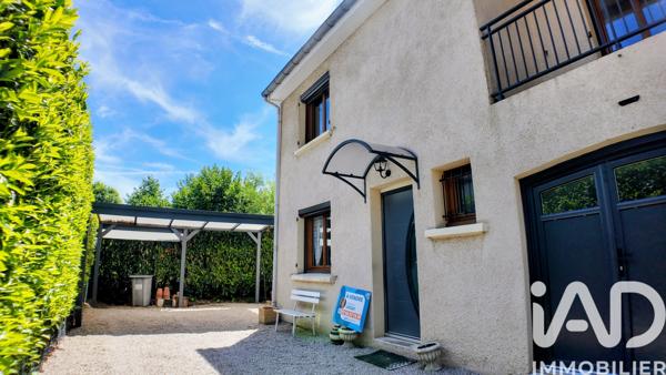 Maison à vendre 5 pièces 111 m² Le Chambon-Feugerolles