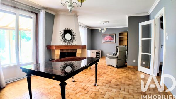 Maison à vendre 5 pièces 111 m² Le Chambon-Feugerolles