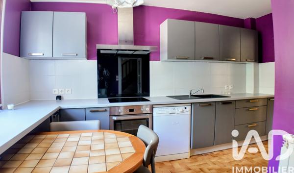 Maison à vendre 5 pièces 111 m² Le Chambon-Feugerolles